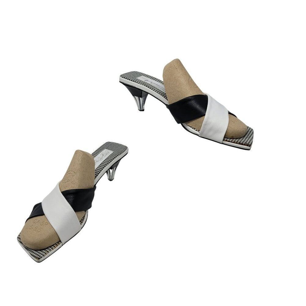 Vintage Newport News‎ Black White Strappy Leather Kitten Heel Sz 9 Sandals Artsy